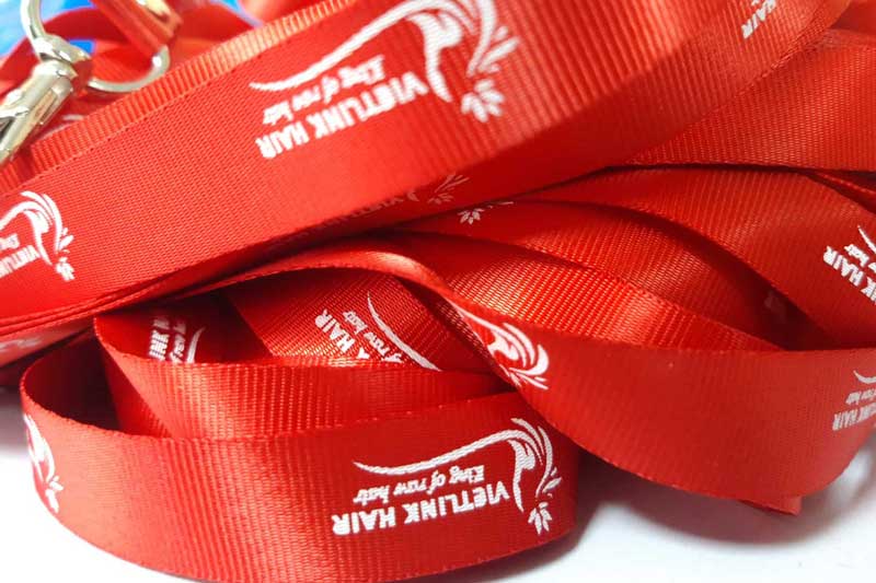 In dây đeo thẻ nhân viên