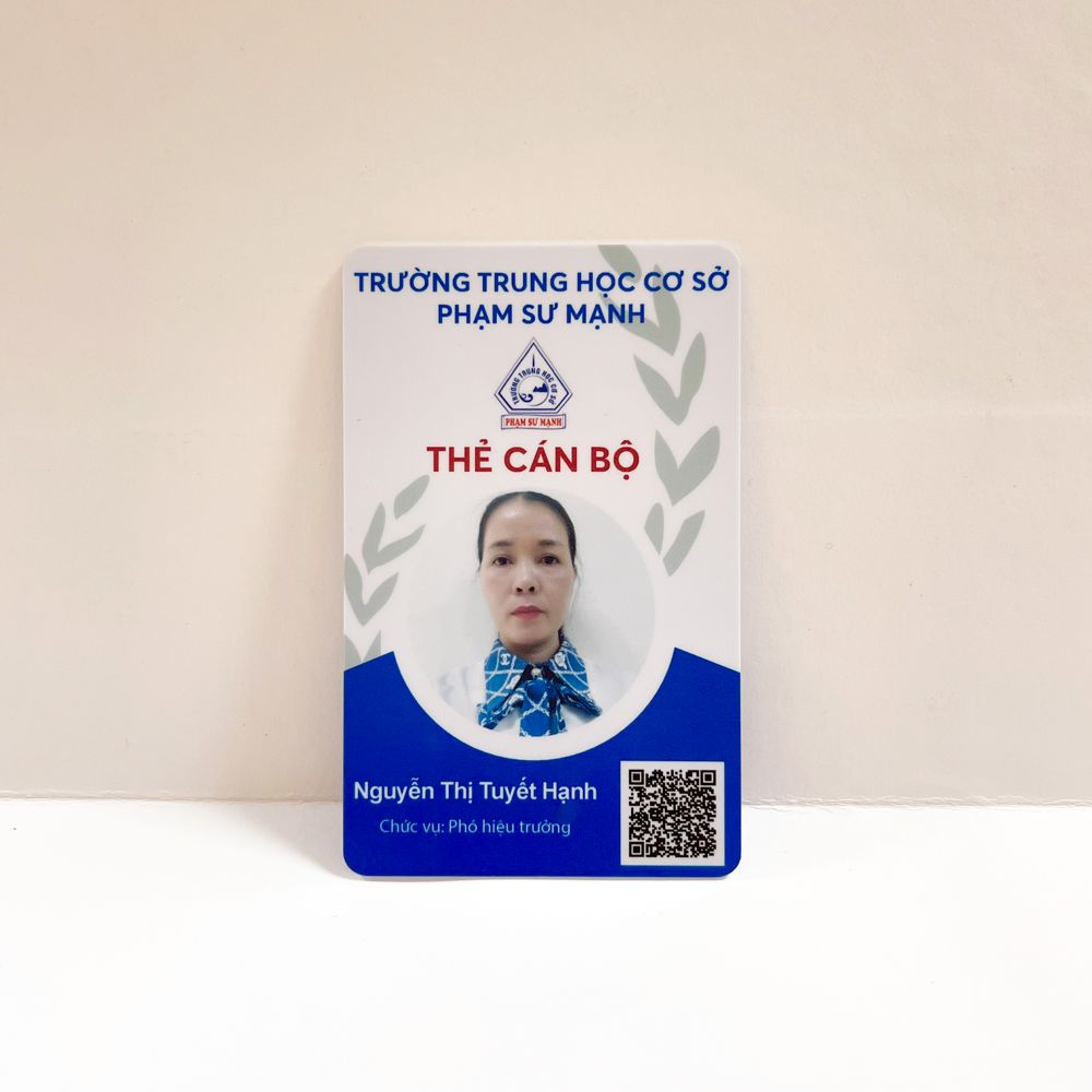 In thẻ nhân viên theo yêu cầu In Minh Khôi